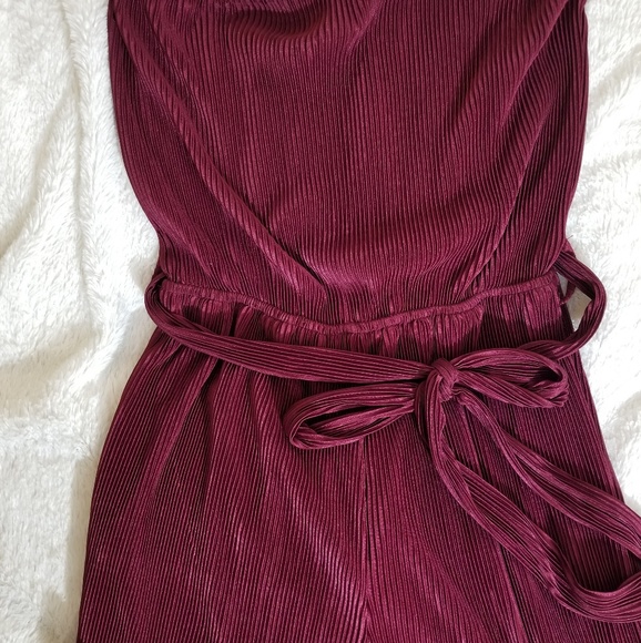 🌺 Kendall Jumpsuit - Picture 3 of 4